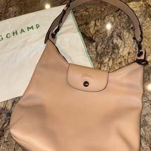 Counterfeit Beige Leather Shoulder Bag